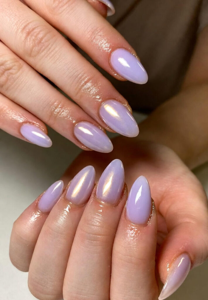 Soft Lilac Almond Glow Nails